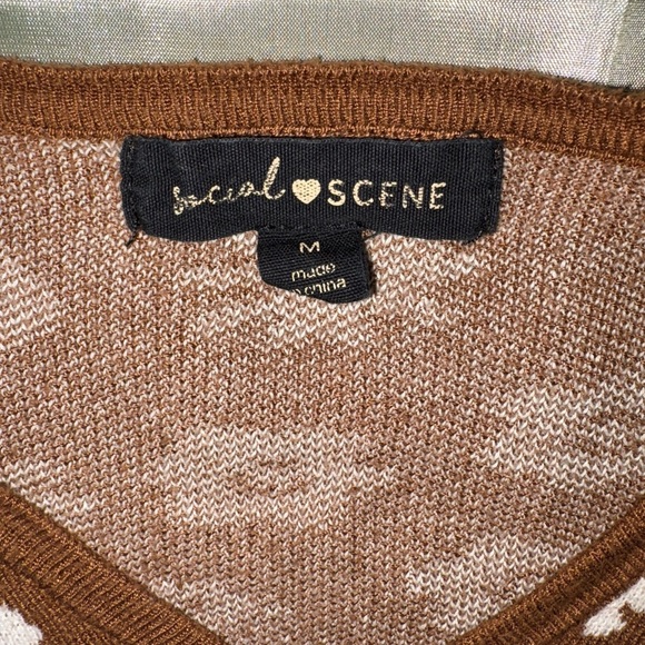 Chic Brown Floral Cardigan - Picture 3 of 5